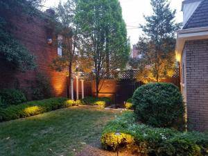 Baylites-outdoor landscape lighting- monument backyard 2